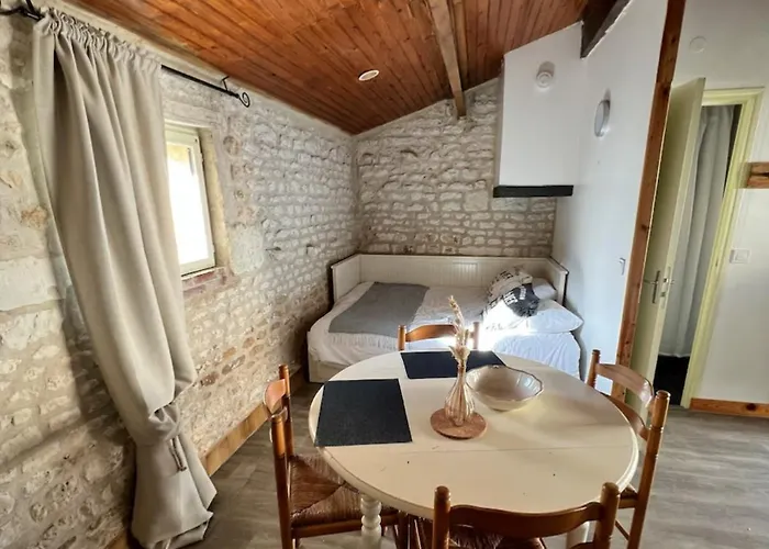 Holiday home Charmante Vendeenne